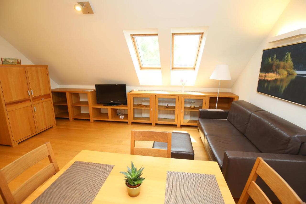 Apartments Vrdjan Cerknica Zewnętrze zdjęcie