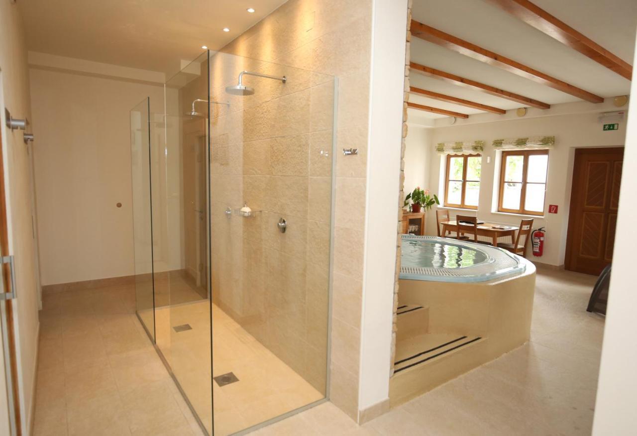 Apartments Vrdjan Cerknica Zewnętrze zdjęcie