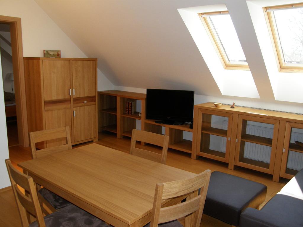 Apartments Vrdjan Cerknica Pokój zdjęcie